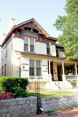 201 T St NW vertical273x410