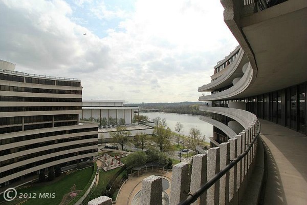 700newhampshire RESIZE